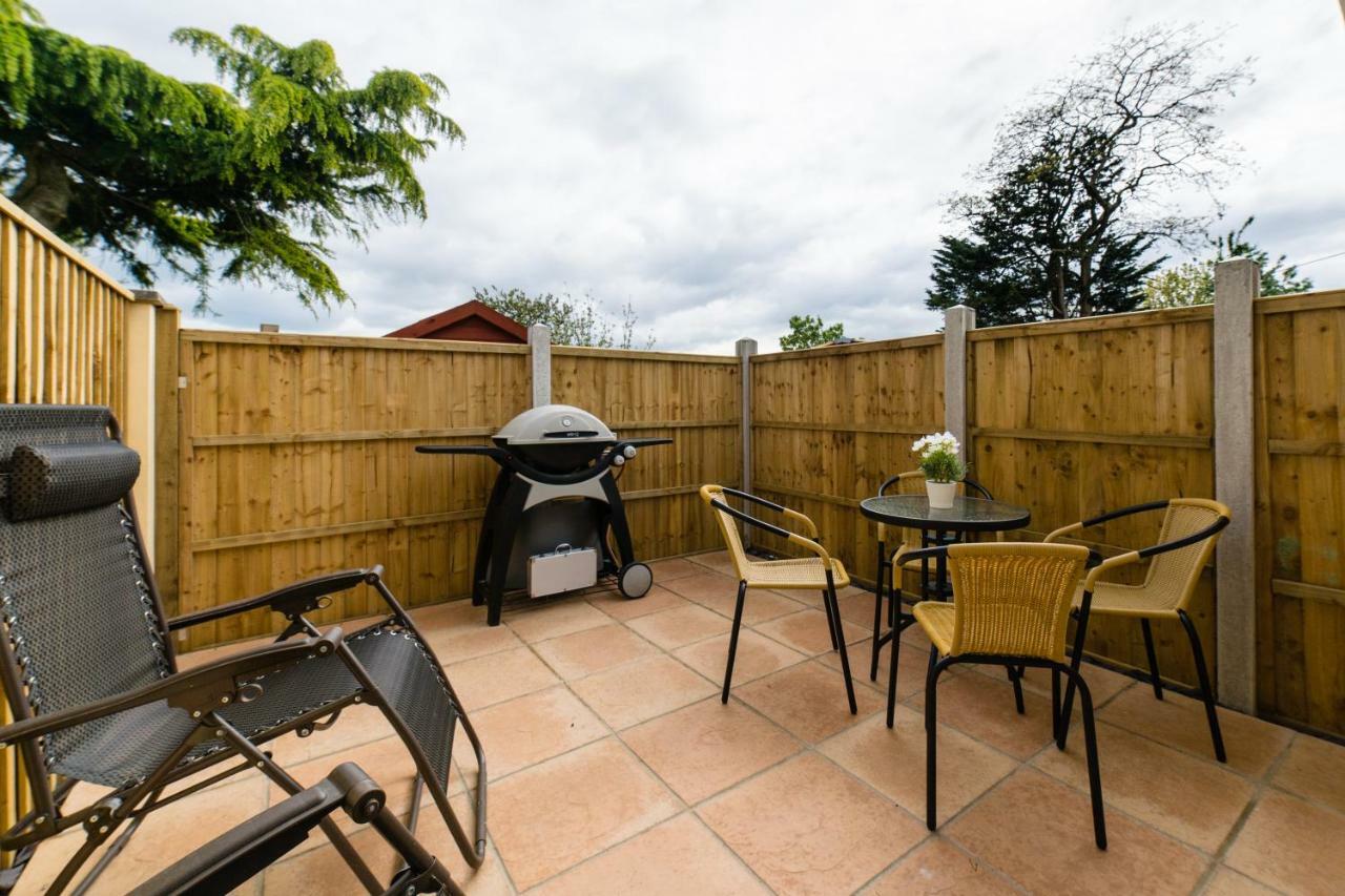 Sea Breeze Apartment Poole Luaran gambar
